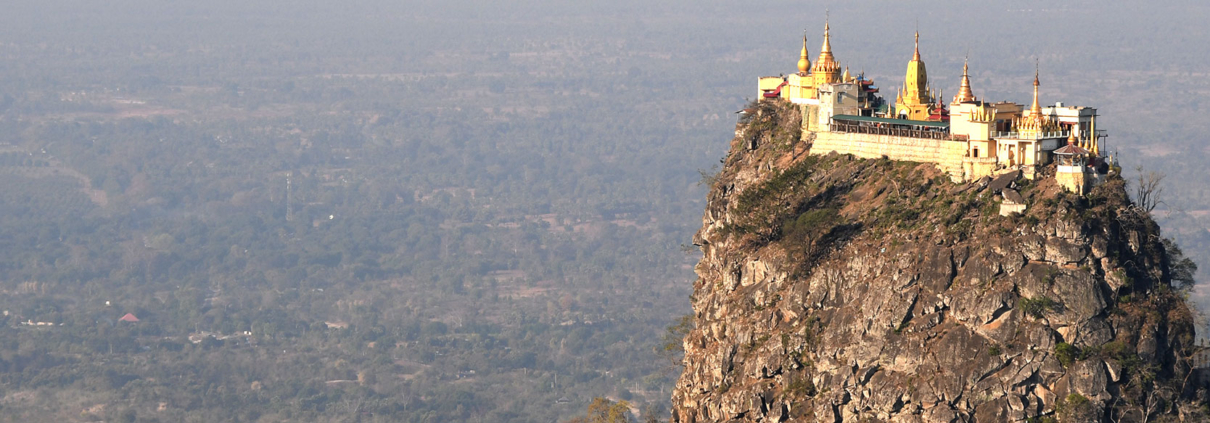 Mont Popa en Birmanie avec Carnets d'Asie