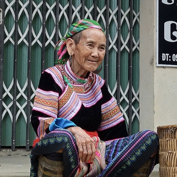 Femmes de l'ethnie Hmong au marché hebdomadaire de Bac Ha au nord Vietnam