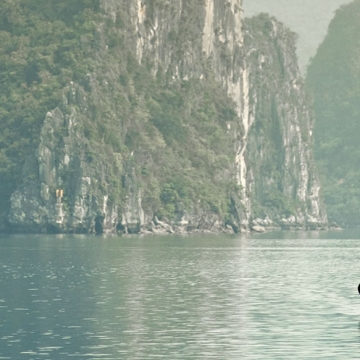 Jonque dans la baie d'Halong au Vietnam