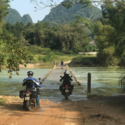 Voyage entre Cao Bang et Ha Giang à moto en Royal Enfield Himalayan