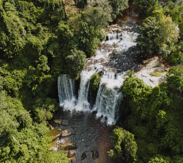 chutes d'eau de Phnom Kulen près de Siem Reap au Cambodge