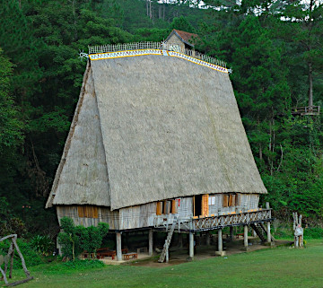Maison Rong des hauts plateaux du Vietnam