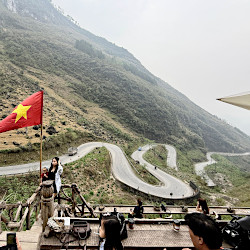 Routes en virages de la province de Ha Giang